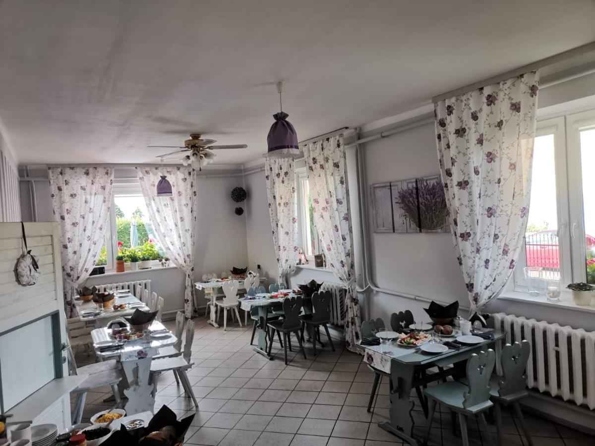 Pokoje Goscinne U Broni Mielno  Ngoại thất bức ảnh